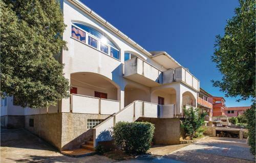 Two-bedroom Apartment In Mandre