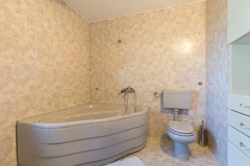 Apartamentos Villa Valica