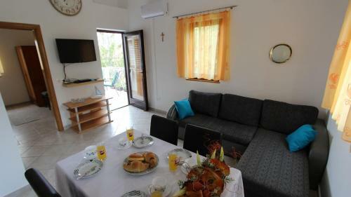 Hostal Apartments Kova?i?