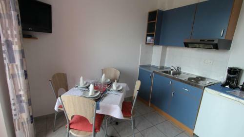 Hostal Apartments Valdina