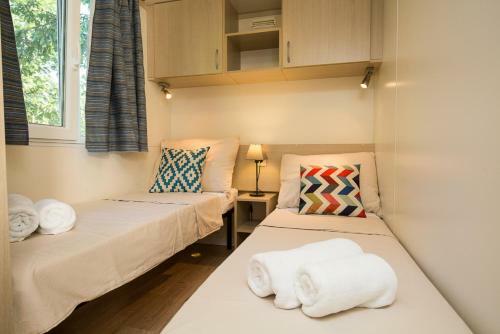 Mobile Homes Dvor