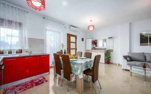 Hostal The Willow Garden Apartment House