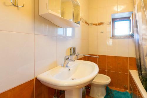 Relaxing Apartment Josip - Peaceful Area