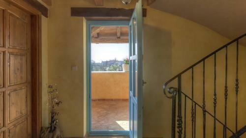 Hostal Charming Country Villa Palentar With A Pool
