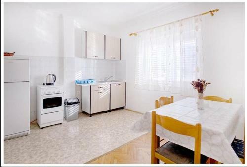 Apartamento Holiday Home 193432