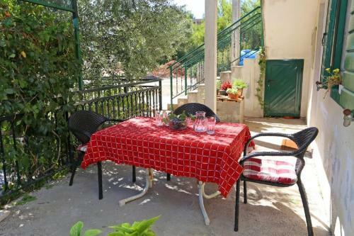 Apartments Mama - 50m From Sea