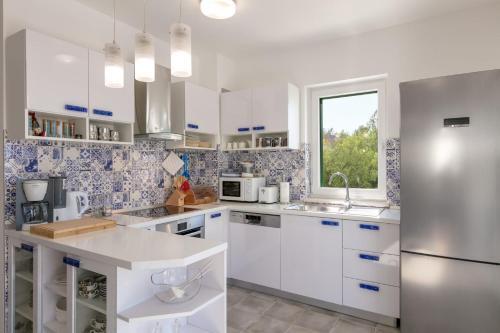 Osibova Villa Sleeps 8 Pool Wifi