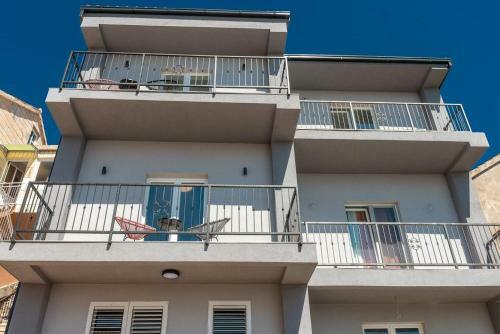 Hostal Sunhill Apartments