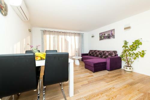 Hostal Sunhill Apartments
