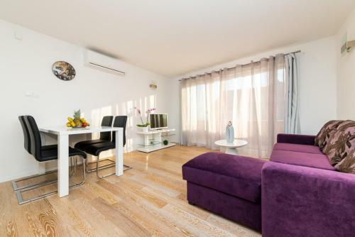 Hostal Sunhill Apartments