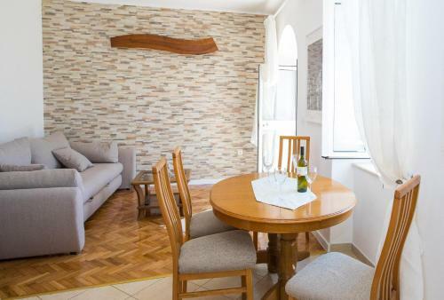 Apartments Vidak