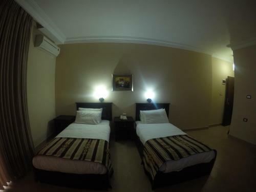 Delilah Hotel