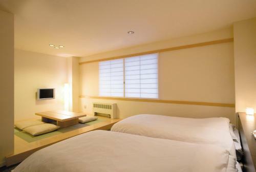 Manza Onsen Nisshinkan