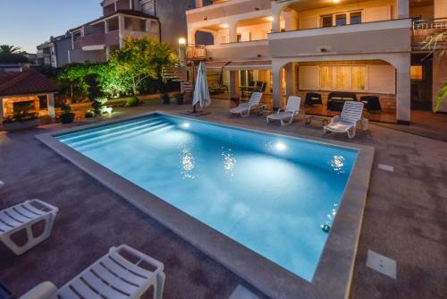Pool Apartments Tolo