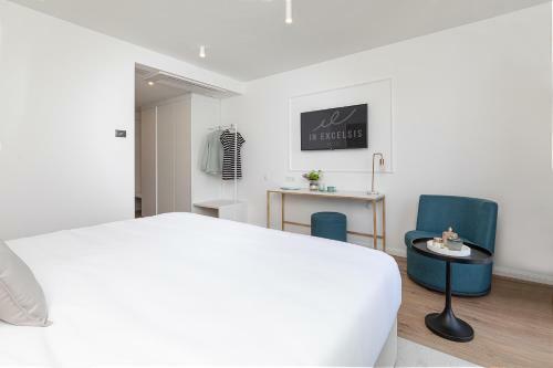 Hotel In Excelsis