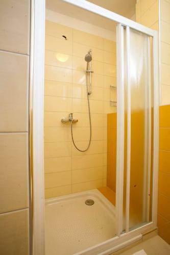 Apartments Zlatko - Great Location