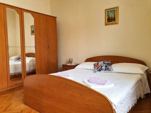 Apartment Gold Ive Novalja