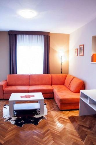 Apartments Karolinas - Parking