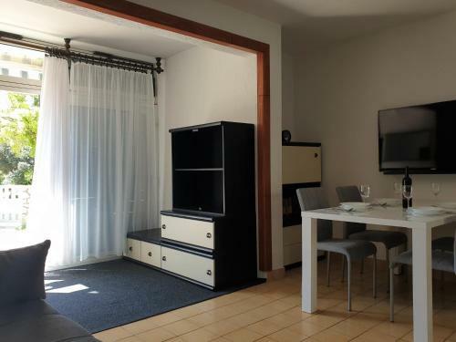 Apartment Mirna