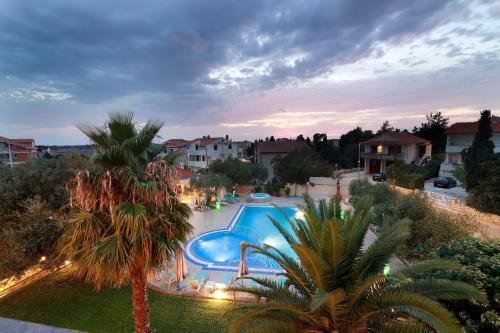 Aparthotel Resort Trcol