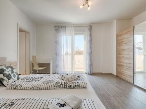 Holiday Home Villa Zirdum