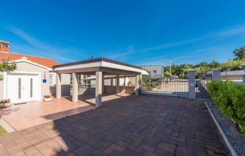 Villa Olga With Pool