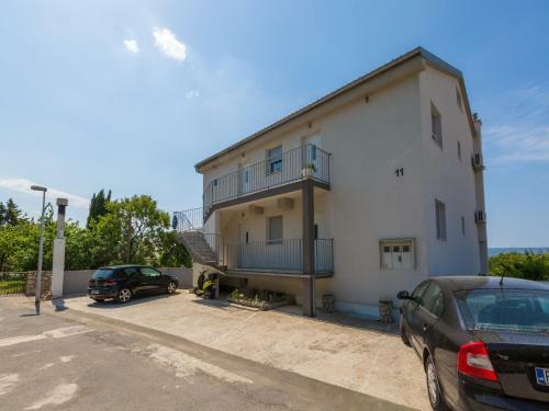 Apartments Lavarin