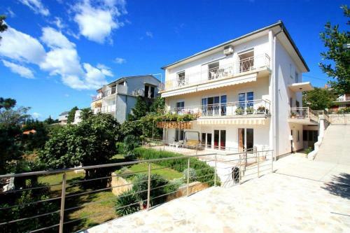 Apartamentos Pako