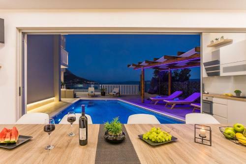 Villa Matan - Only 200m From The Sandy Beaches, Private 28m2 Pool