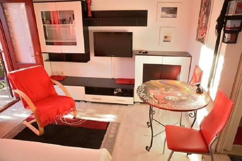 Apartment Nasta - 10m From Beach