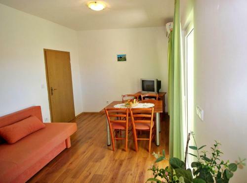 Apartments Marko Nemira