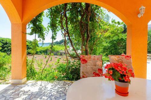 Beachfront Apartments Vuleti? - Orebi?
