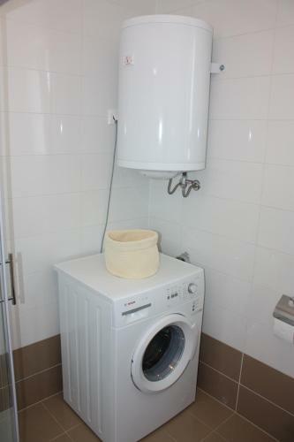Sunny Deluxe Apartment