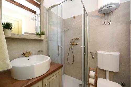 New Villa Laurana
