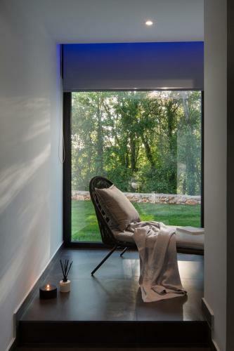 Modern Villa 55 With Pool And Spa