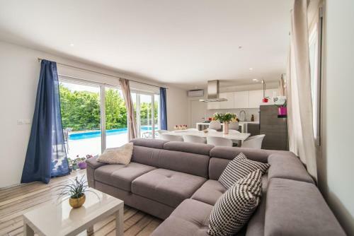 Villa Green Heaven With Private Pool
