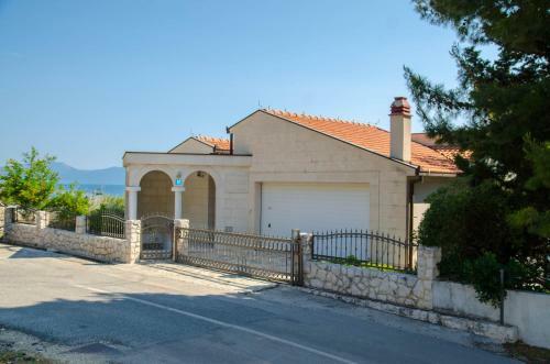 Villa Paradise