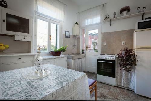 Holiday Home Kuka-100m From Sea