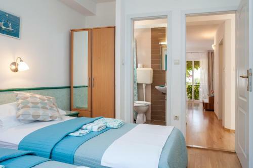 Apartments Leut