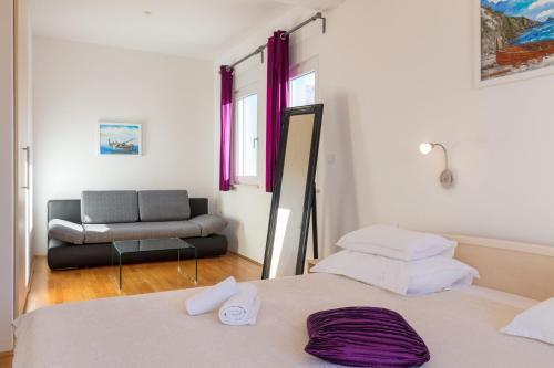 Podstrana Villa Sleeps 9 Pool Air Con Wifi