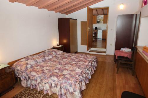 Hostal Vintage City Rooms
