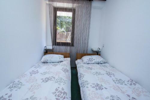 Rona Apartment Gradina - In The Green