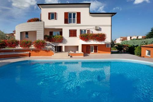 Apartments Veli Maj 1446