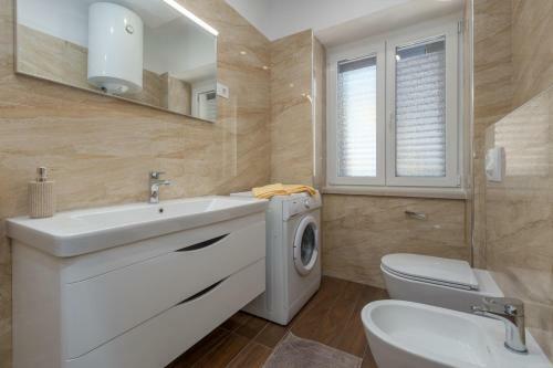 Chic Apartments In Pore? Old Town