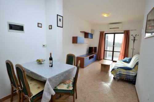 Apartment Mirjana