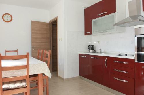 Apartment Vinko - 50m From Beach