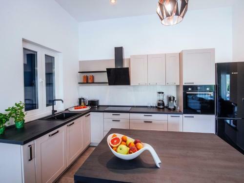 Luxurious Villa In Pridraga With Pool