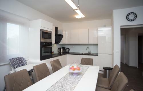 Villa Holiday Home Leon