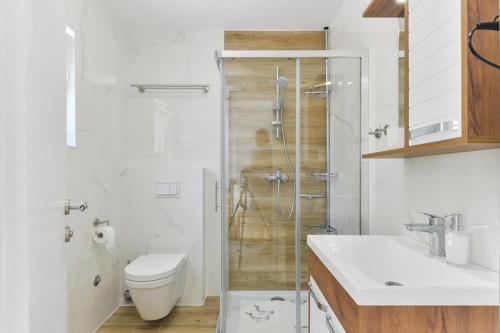 Two Bedroom Beachfront Villa With Jacuzzy - Sga3