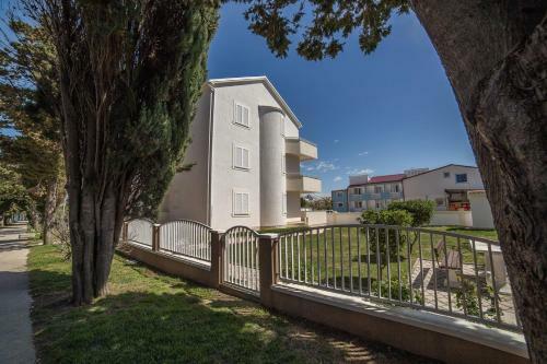 Hostal Apartments Sabunike
